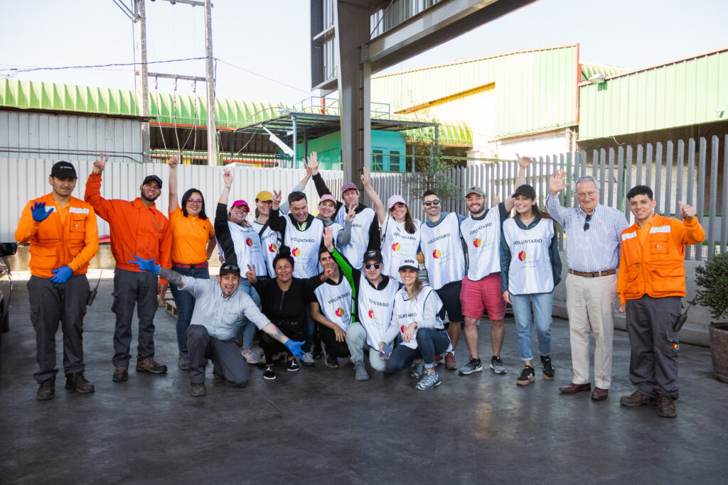 ASTELLAS PHARMA JUNTO A EQUIPO DE BANCO DE ALIMENTOS